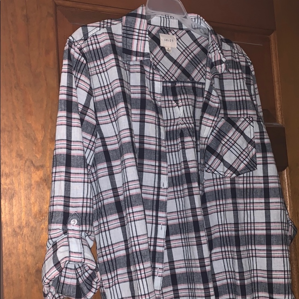 Never worn stitch fix Is:23 small